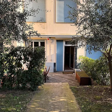 Apartamento 100 Passi Dal Mare - Big House For 10 People